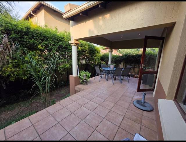 3 BEDROOM TOWNHOUSE FOR SALE IN SUNNINGHILL